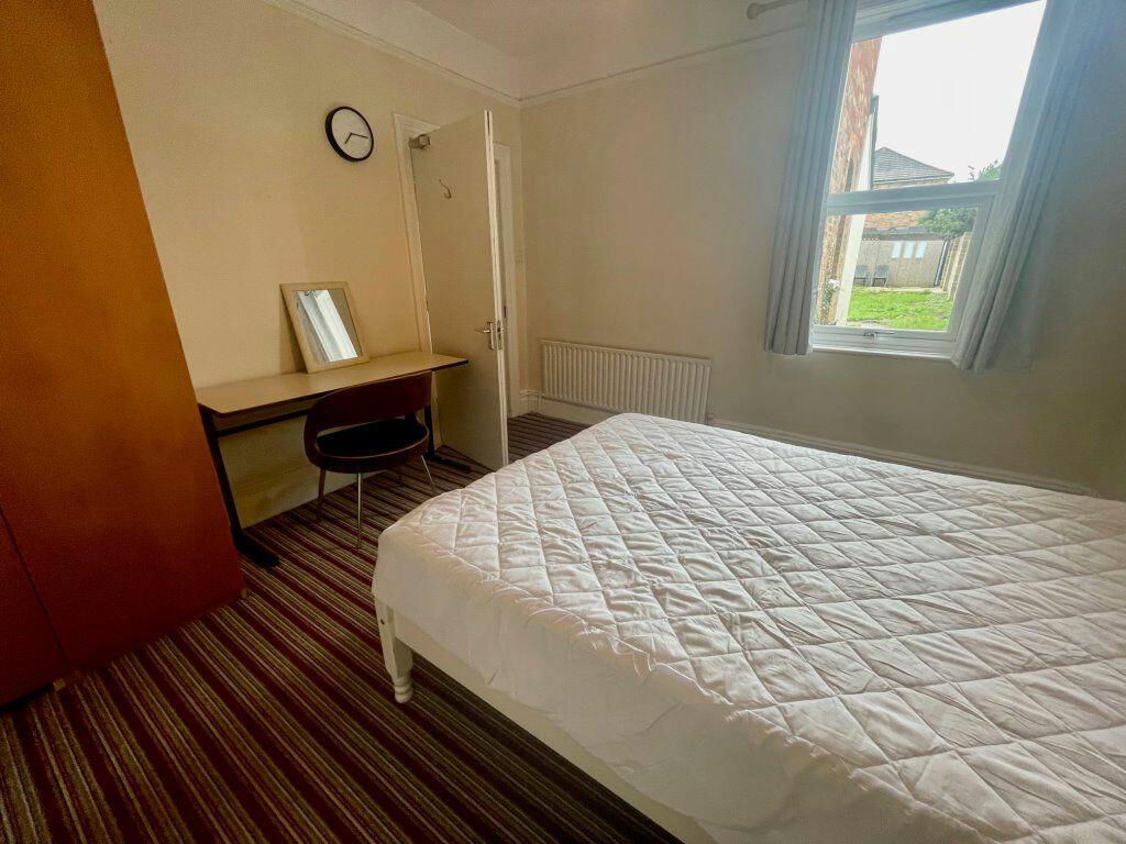 Additional image 15 of STUDENT FIVE DOUBLE BEDROOMS, CHARMINSTER