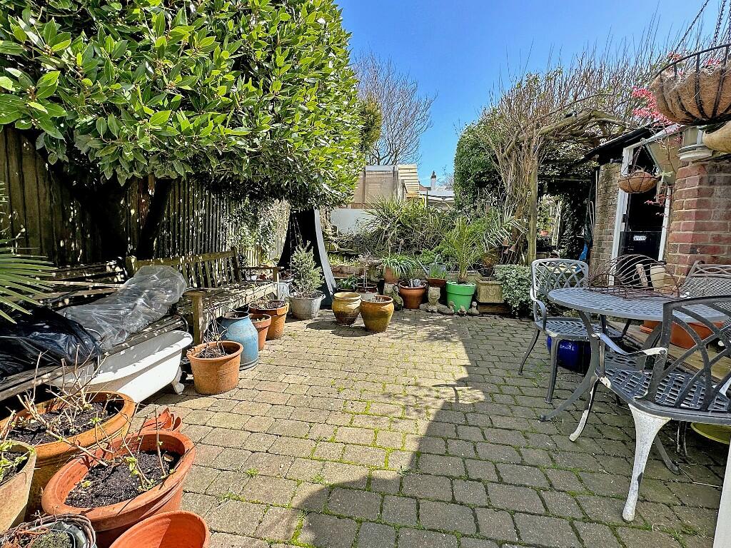 Additional image 4 of Larkfield Way - BN1