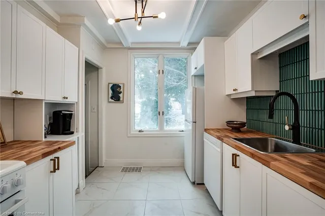 Additional image 21 of 12 Arkledun Ave