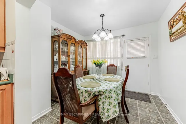 Additional image 6 of 11 Alma Ave