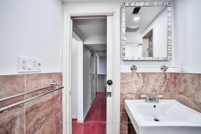 Additional image 30 of 79 Weir Cres