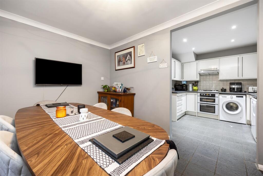 Additional image 3 of Hawkins Crescent