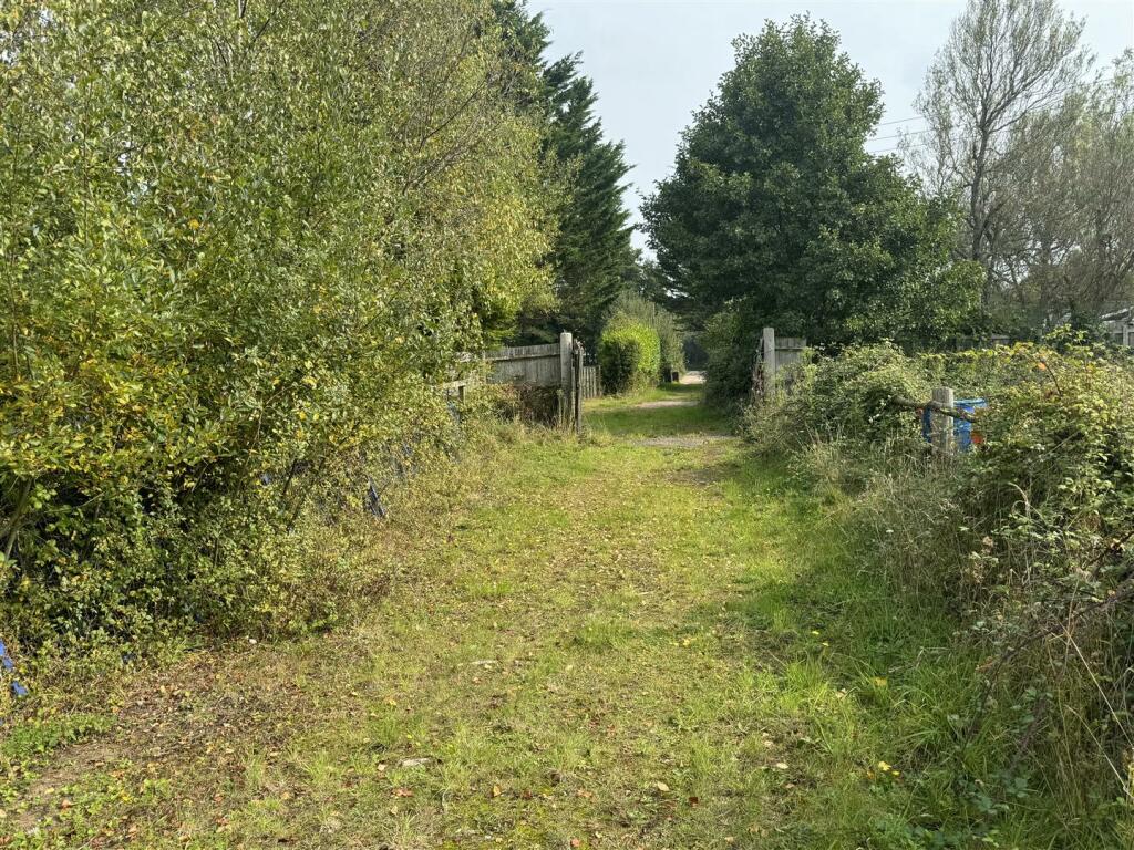 Additional image 12 of Dudmoor Farm Road, Christchurch