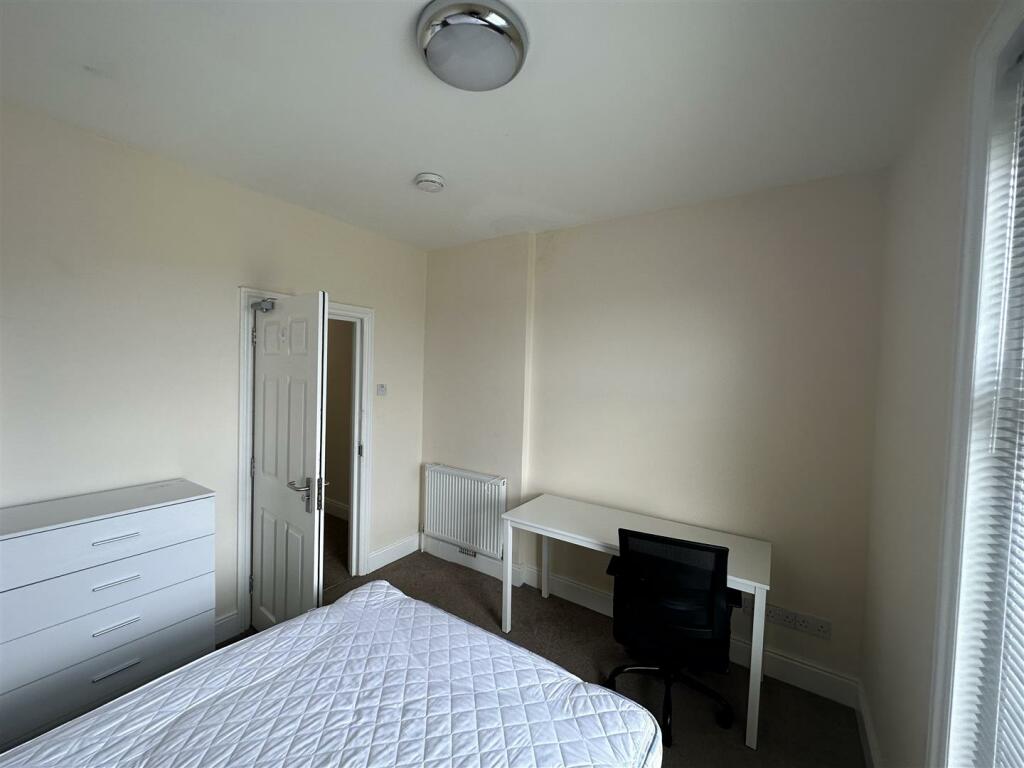 Additional image 11 of LUXURY STUDENT HOUSE Alma Road, Winton