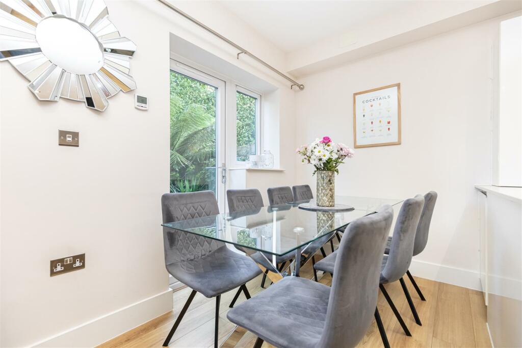 Additional image 4 of Town House in Trafalgar Mews, Nelson Road.
