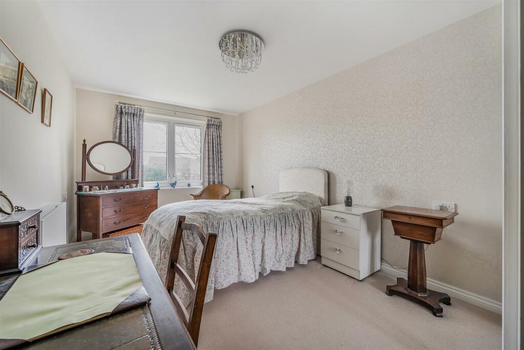 Additional image 8 of Hale Lodge, Littlehampton