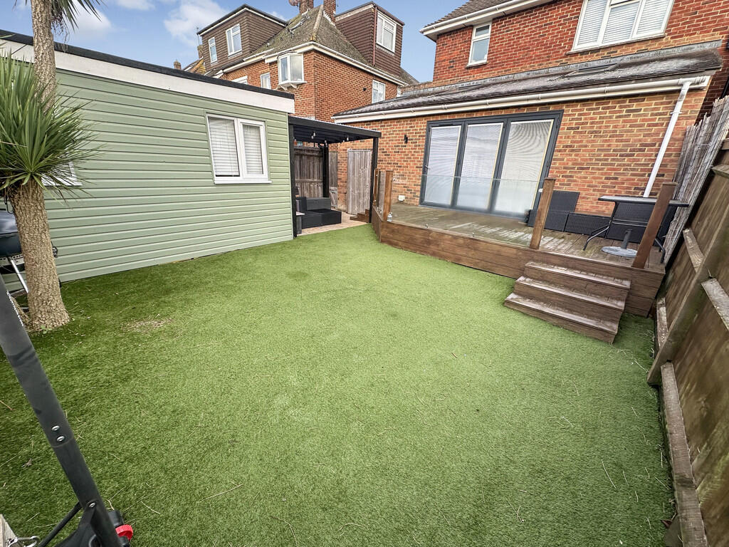 Additional image 20 of Downland Avenue, Southwick