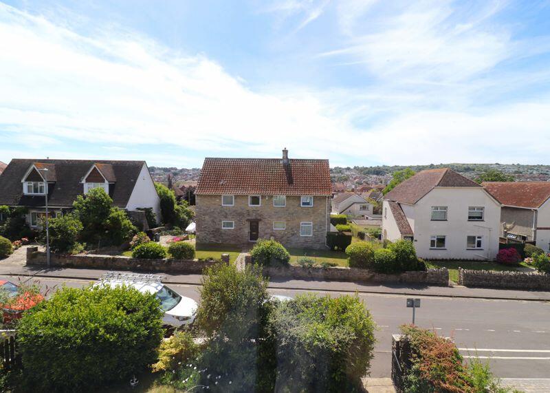 Additional image 6 of FIRST FLOOR APARTMENT WITH SEA GLIMPSES, A SHORT WALK FROM THE BEACH & TOWN CENTRE