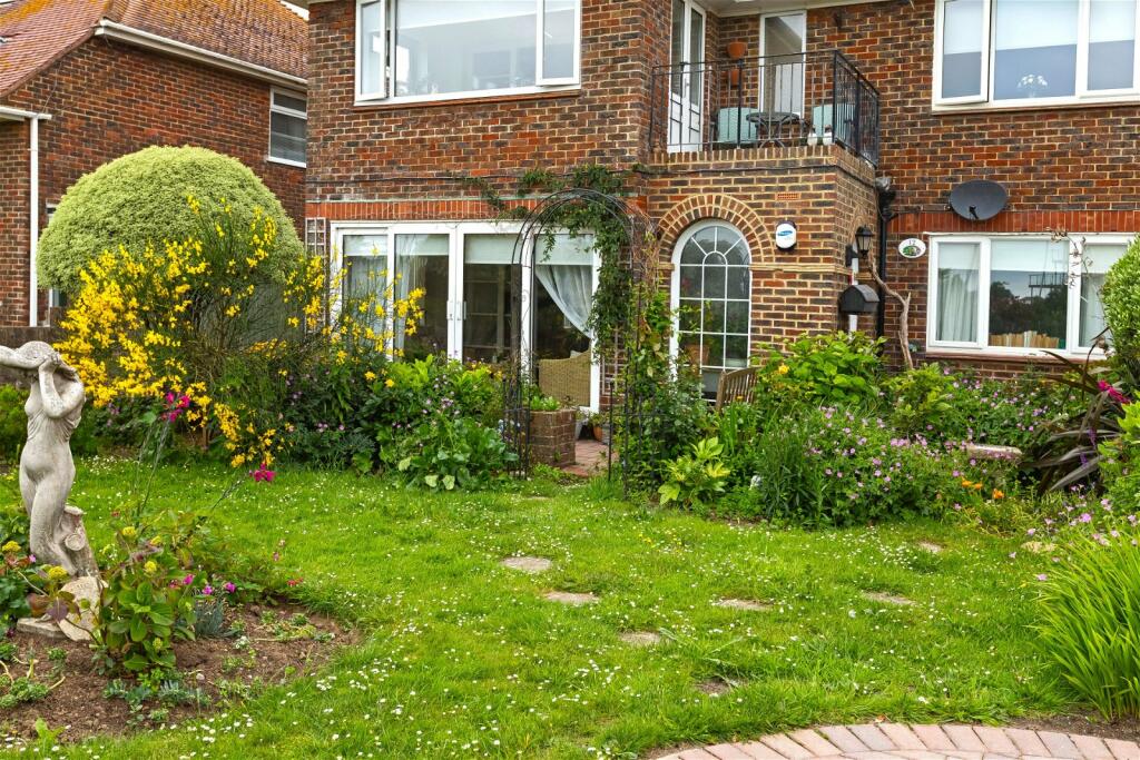 Additional image 27 of Marine Crescent, Goring-by-Sea, Worthing, West Sussex, BN12