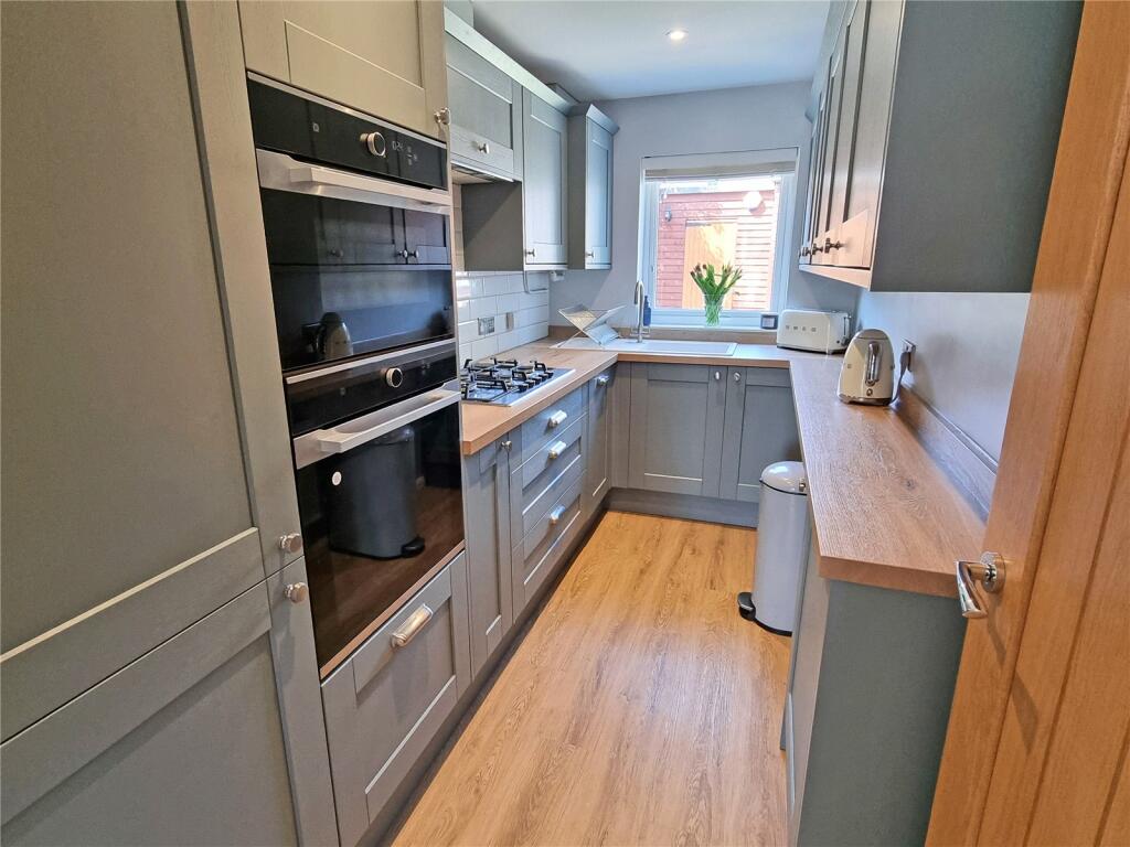 Additional image 4 of Hart Close, New Milton, Hampshire, BH25