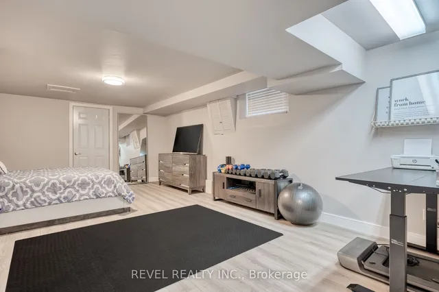 Additional image 33 of 5 Ventura Dr