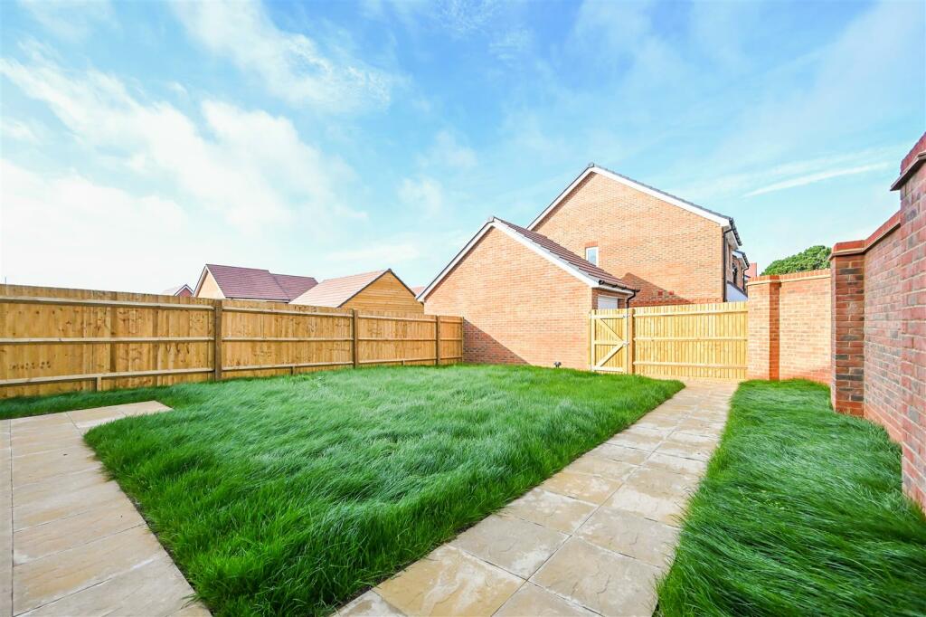 Additional image 17 of Steeple Chase Way, Fontwell