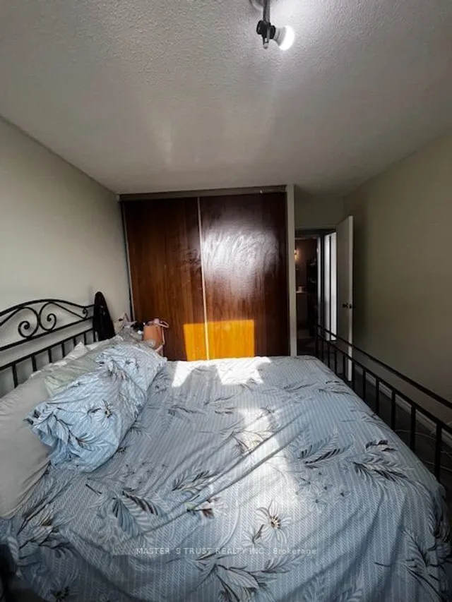 Additional image 13 of 100 Prudential Dr Unit 610