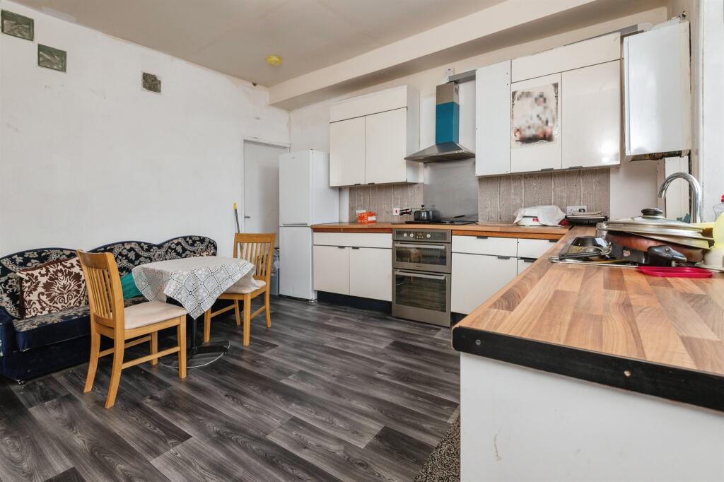 Additional image 4 of Lister Avenue, Bradford