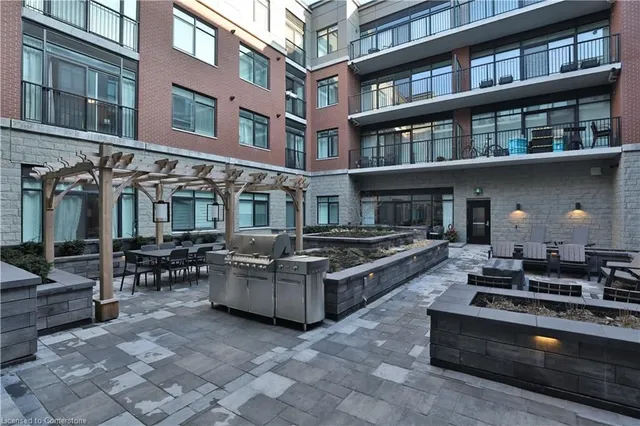 Additional image 40 of 1 Redfern Ave Unit 118