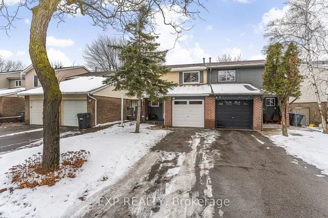 89 Royal Salisbury Way