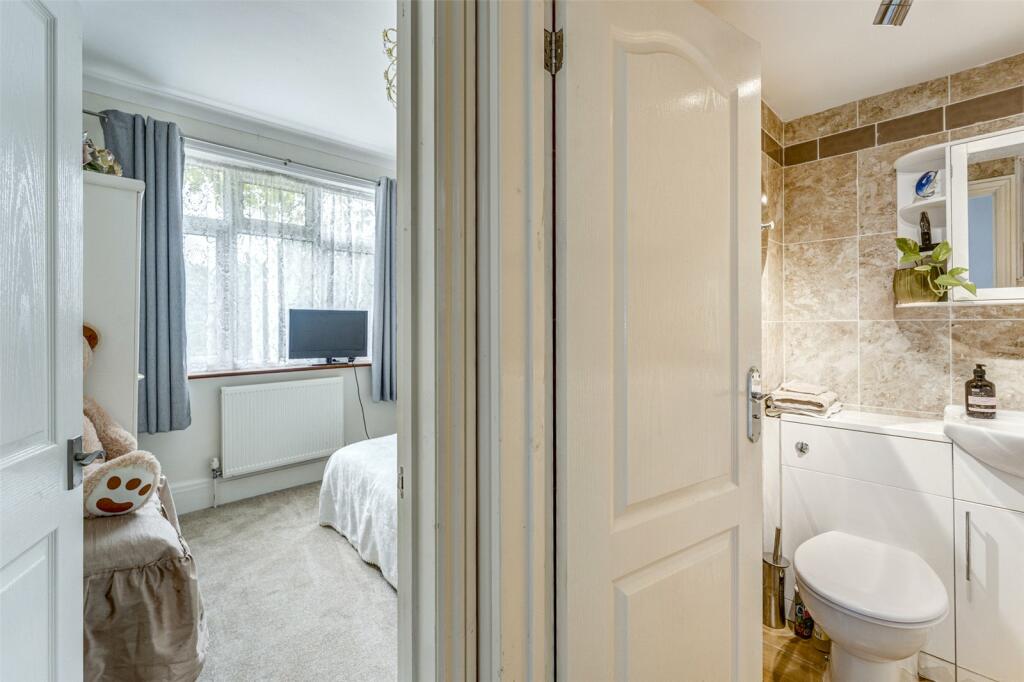 Additional image 15 of Grand Avenue, Worthing, West Sussex, BN11