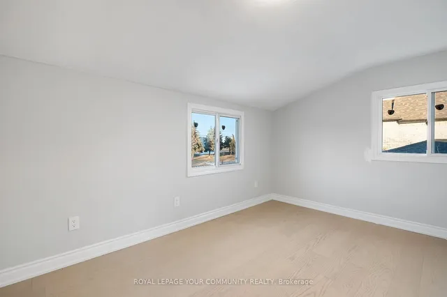 Additional image 16 of 1192 Leaside Rd