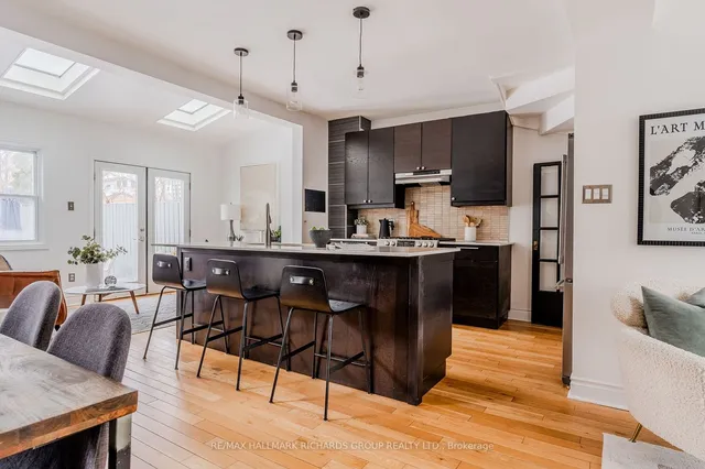 Additional image 6 of 398 Coxwell Ave