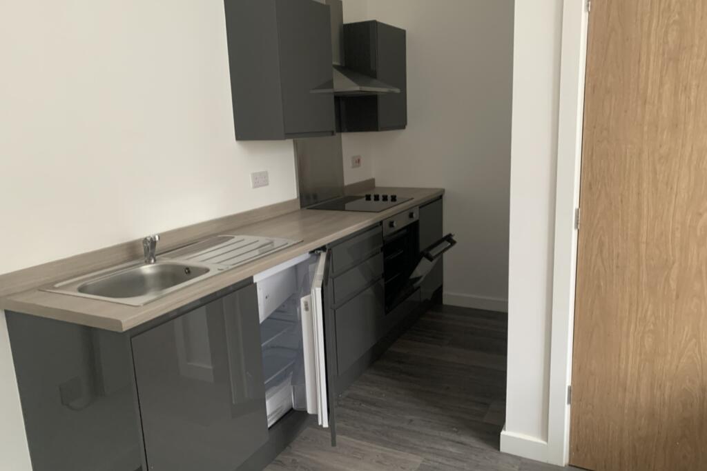 Additional image 7 of Card House, Bingley Road, Bradford, BD9