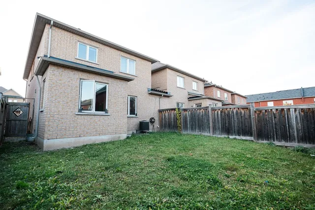 Additional image 24 of 533 Nairn Circ