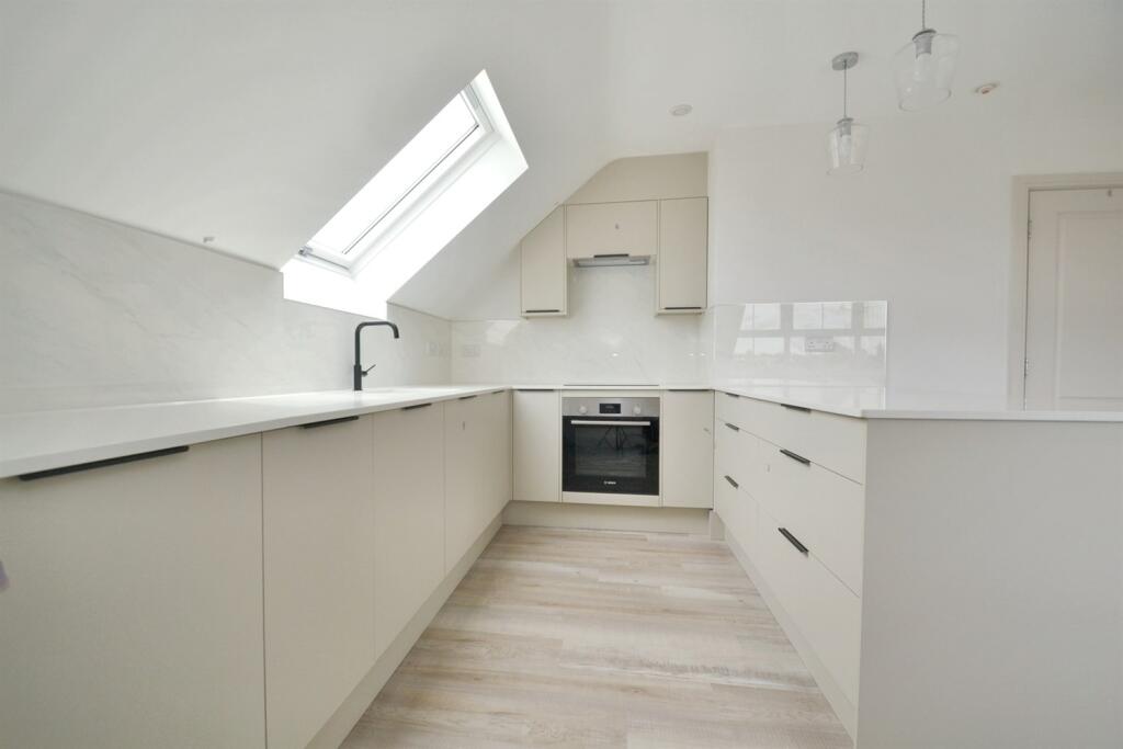 Additional image 14 of Broadstone