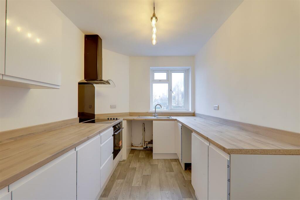 Additional image 5 of Grand Avenue, Worthing, BN11