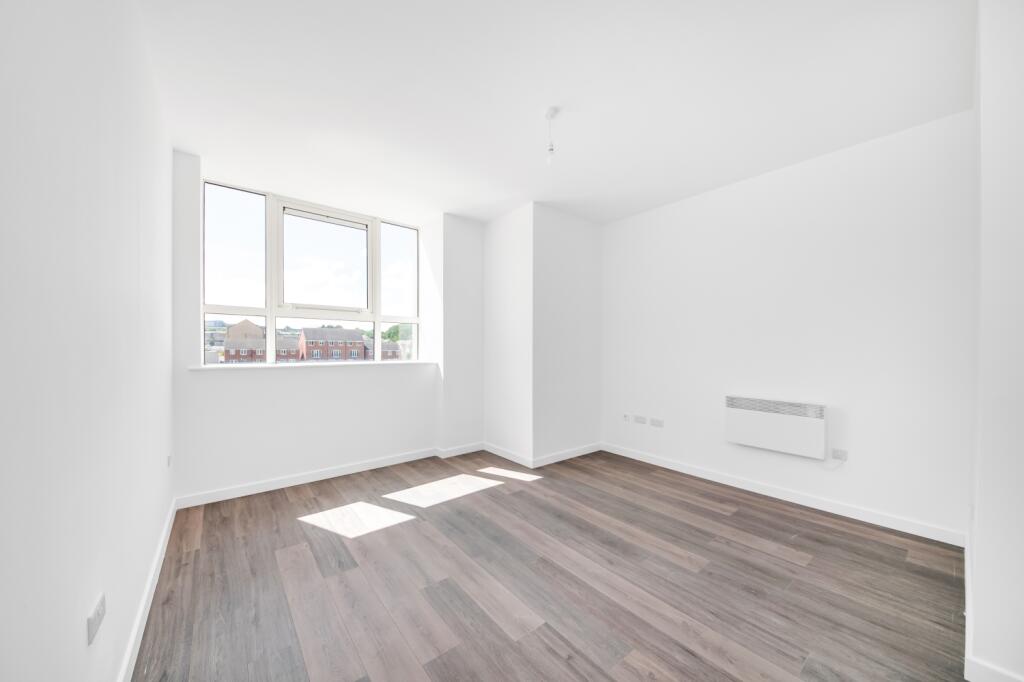 Additional image 6 of Card House, Bingley Road, Bradford, BD9 6FG