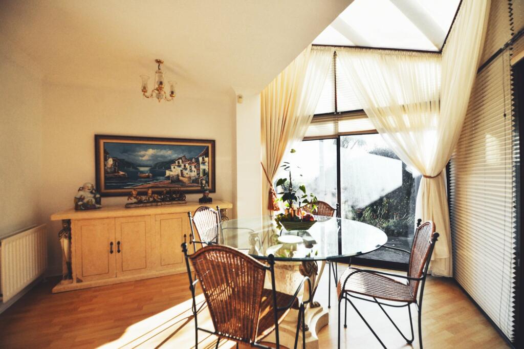 Additional image 6 of Barton Green, Barton on Sea, New Milton, Hampshire, BH25