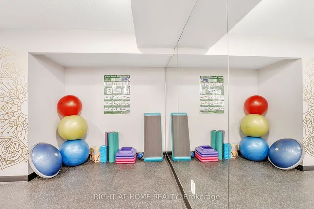 Additional image 25 of 109 Front St Unit 303