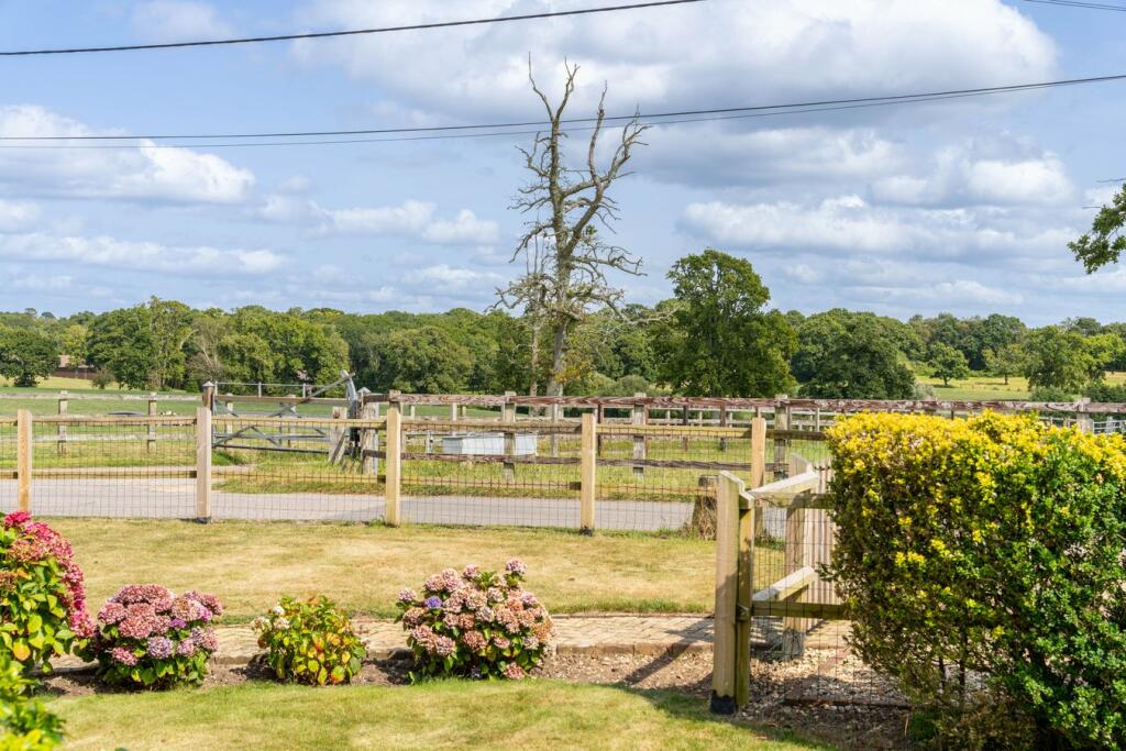 Additional image 39 of Ossemsley, Christchurch, BH23