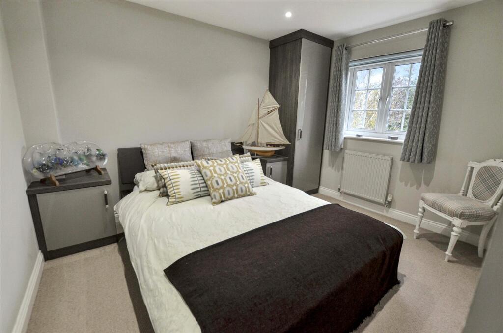 Additional image 18 of Cracklewood Close, West Moors, Ferndown, Dorset, BH22