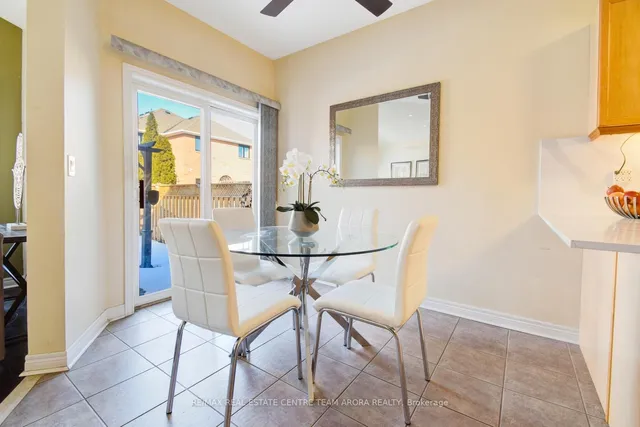 Additional image 11 of 595 Warhol Way