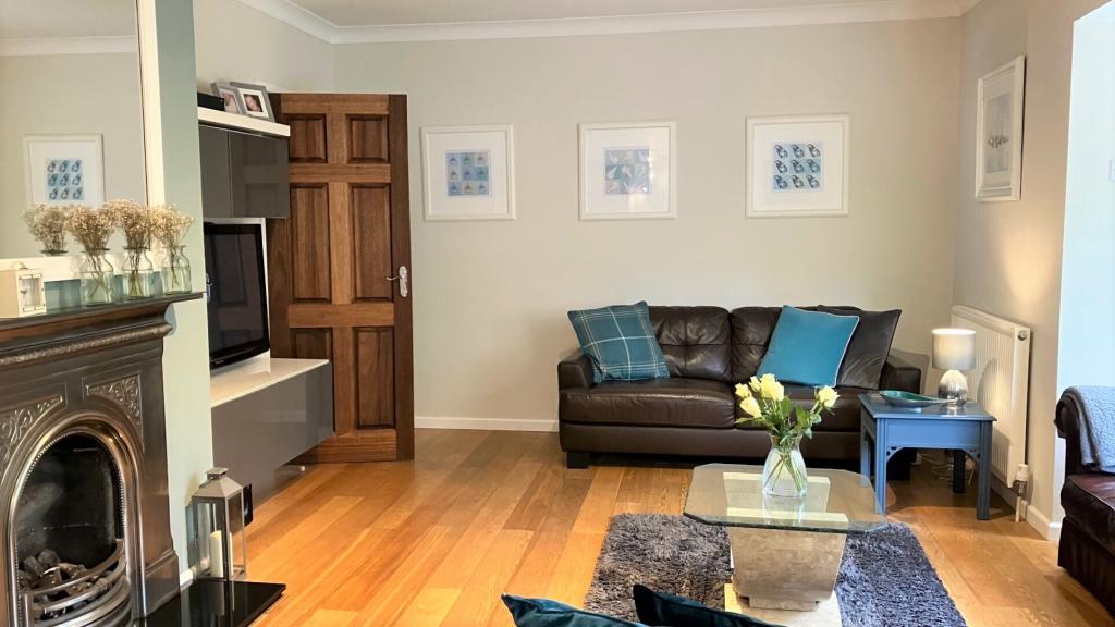 Additional image 6 of Appletree Close, New Milton