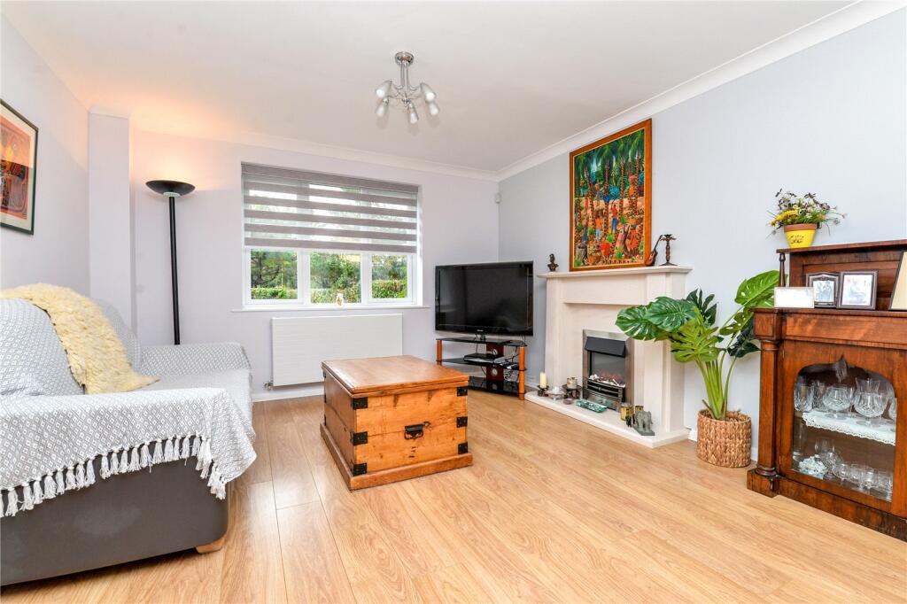 Additional image 17 of Studley Court, Barton On Sea, New Milton, Hampshire, BH25