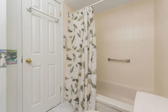 Additional image 20 of 75 Foster Cres