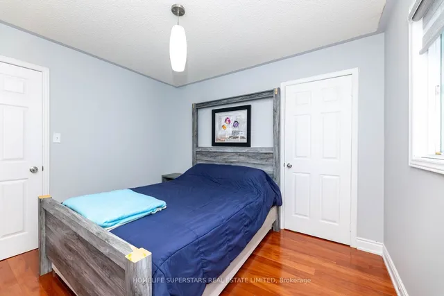 Additional image 27 of 39 Arborview Cres