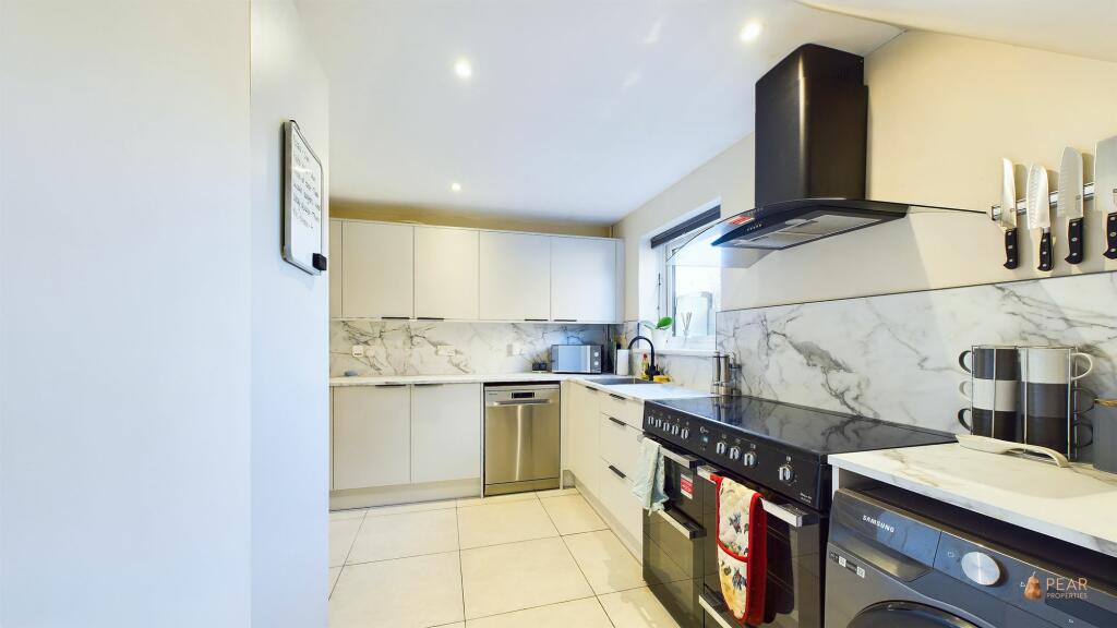 Additional image 2 of Melbourne Avenue, Goring-By-Sea, BN12