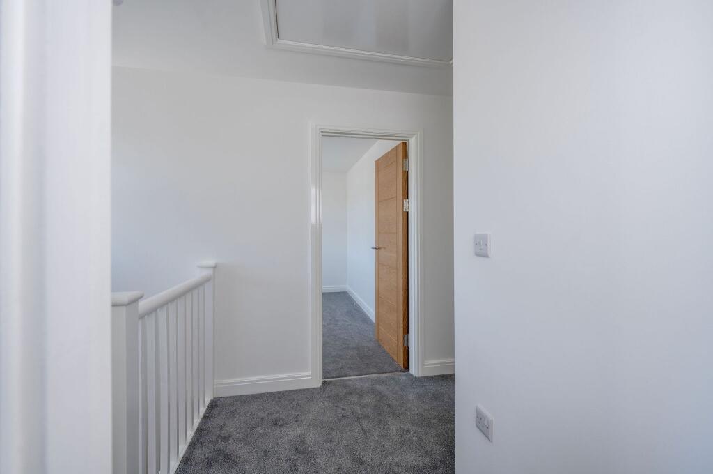 Additional image 13 of Clarendon Road, Christchurch, BH23