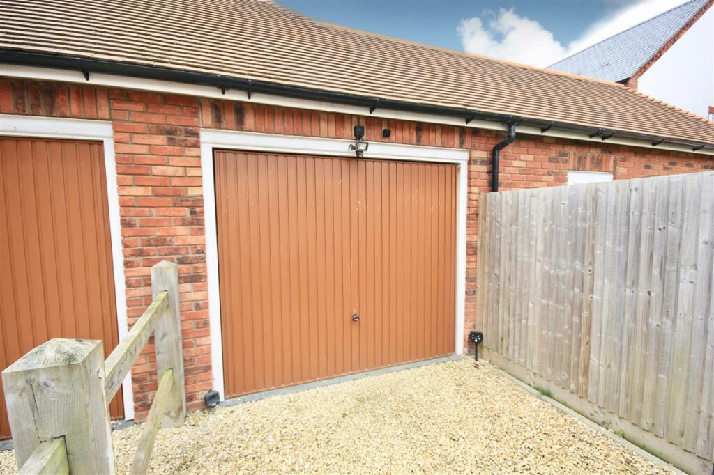 Additional image 31 of Constance Road, Wimborne