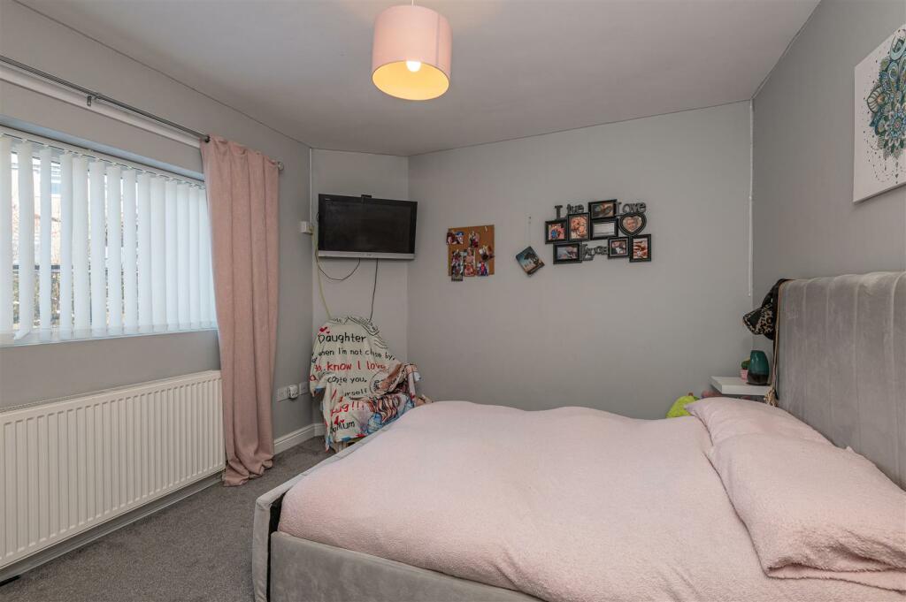Additional image 24 of Saxton Avenue, Bradford