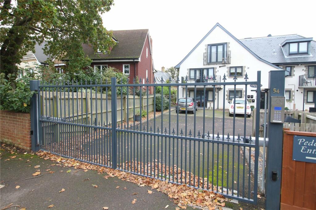 Additional image 13 of The Oaks, Barton Court Avenue, Barton On Sea, Hampshire, BH25