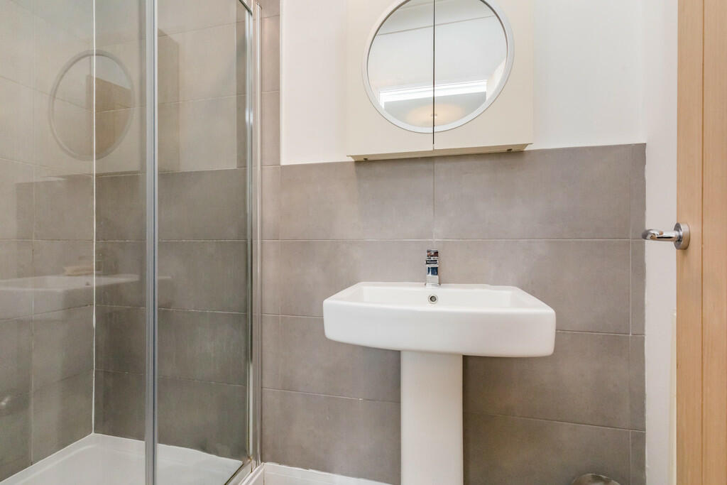 Additional image 8 of Flat 4, 8 Portland Place