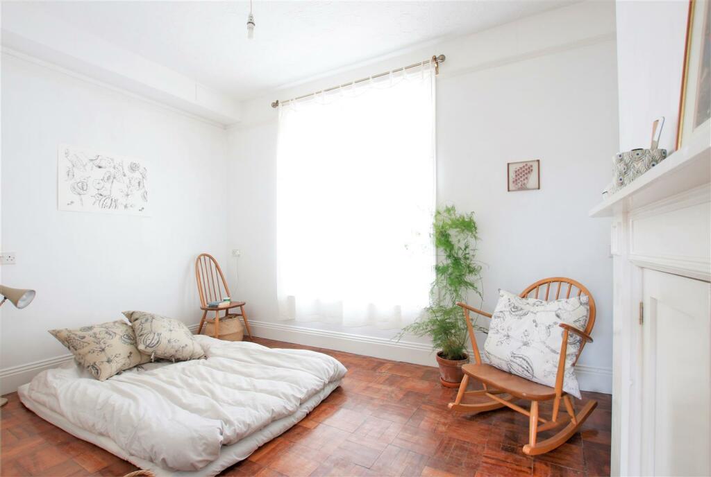 Additional image 3 of Leigh Road, Wimborne