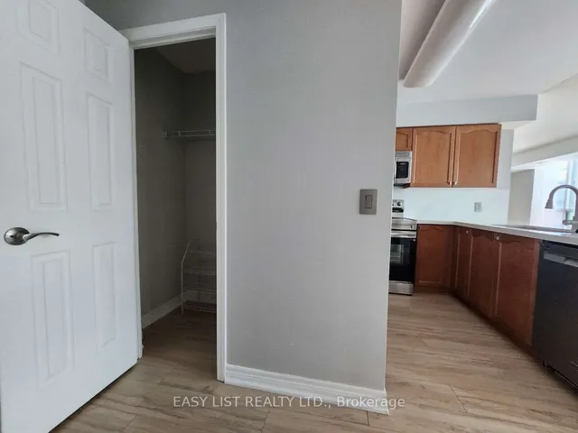 Additional image 18 of 51 Lower Simcoe St Unit 1501