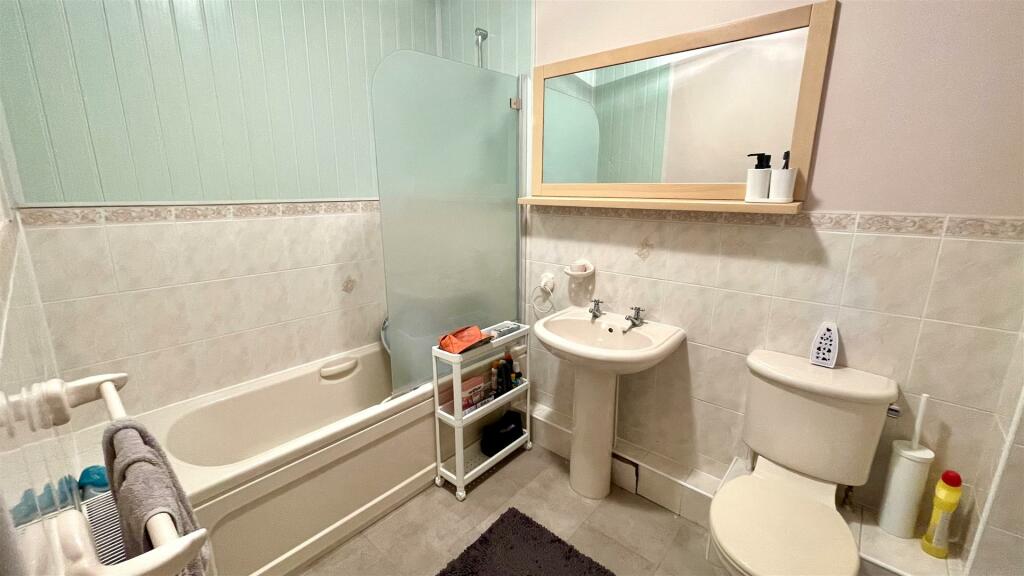 Additional image 7 of Cranfield Avenue, Wimborne