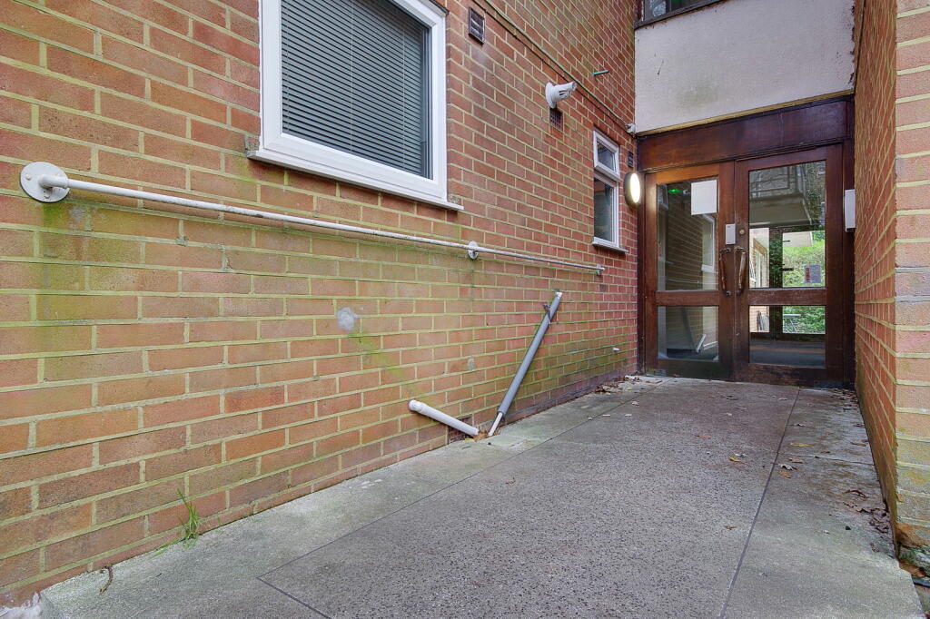 Additional image 3 of Richmond Park Road, Bournemouth, BH8 8TR