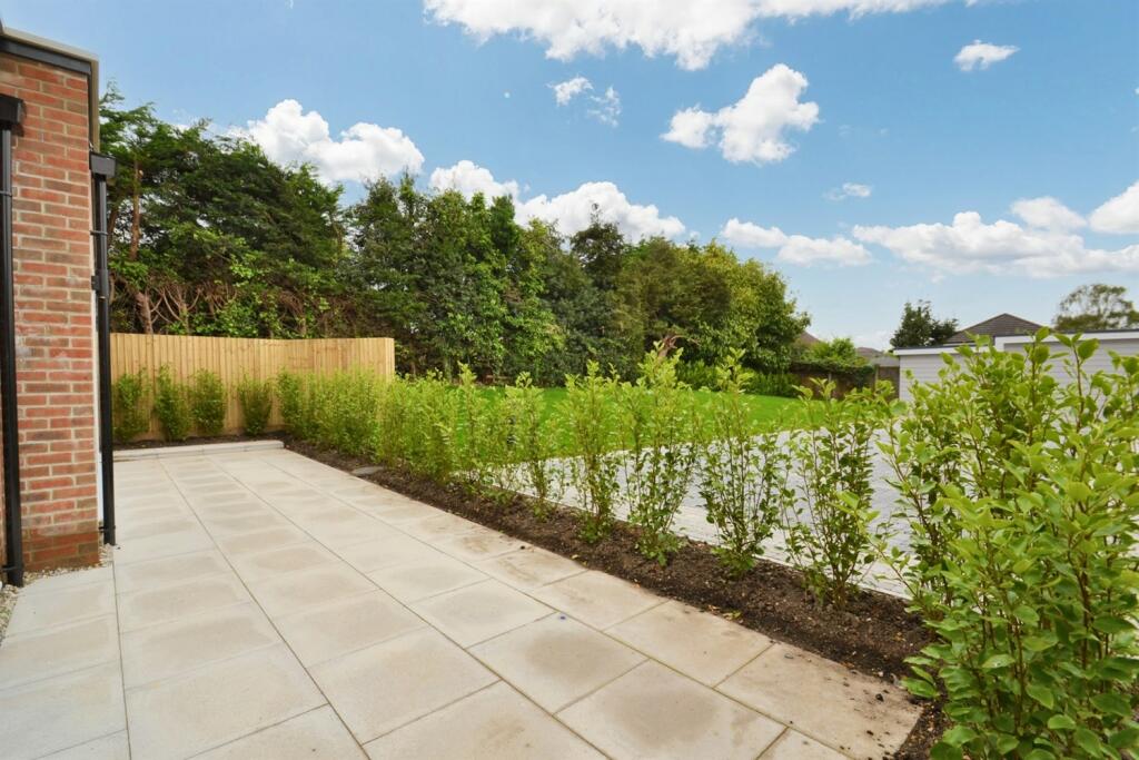 Additional image 12 of Broadstone