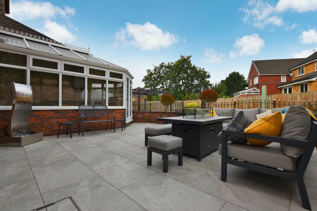 Additional image 33 of Laurel Avenue, Bolton