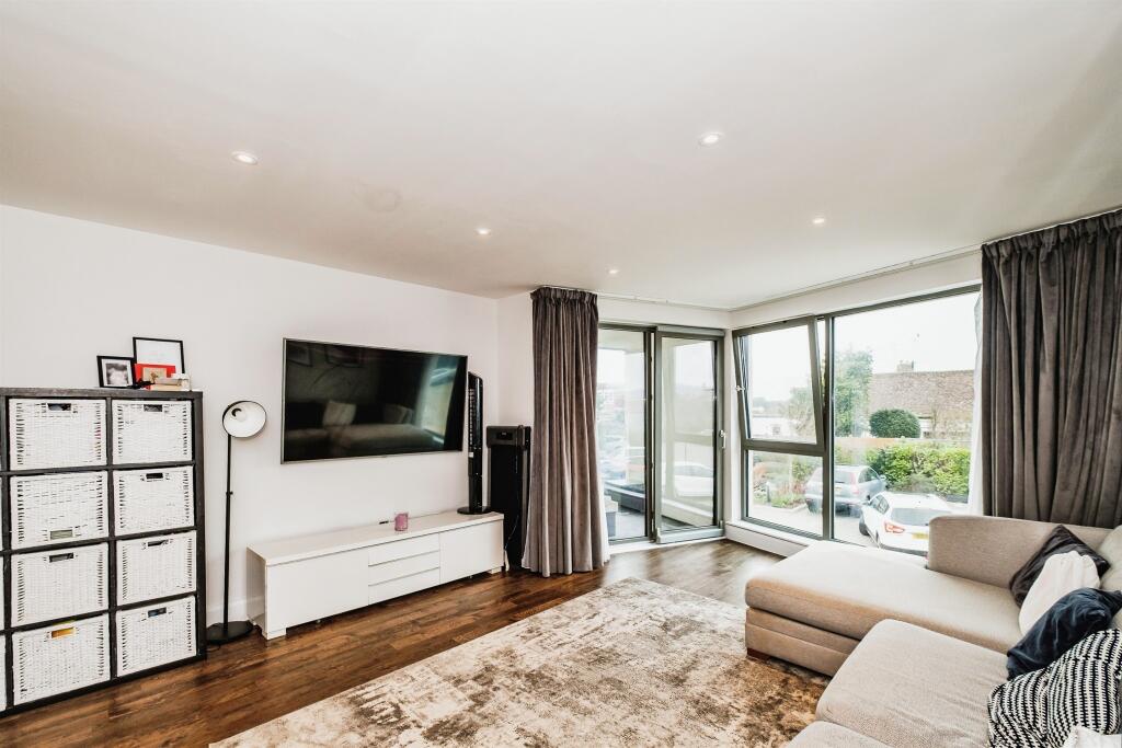 Additional image 19 of South Street, Lancing